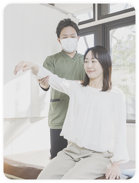 起床から就寝に至る1日の生活の流れにおける全ての動作をリハビリと位置付けて、退院後の生活を見据えた支援を行っております。
